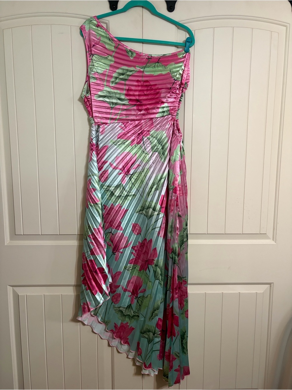 Sunfere One-Shoulder Floral Pleated Midi Dress in Pink & Mint Side Cutout